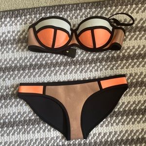 Triangl Bikini Set